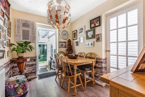 9 Drovers Way, Seaton, EX12 2TJ