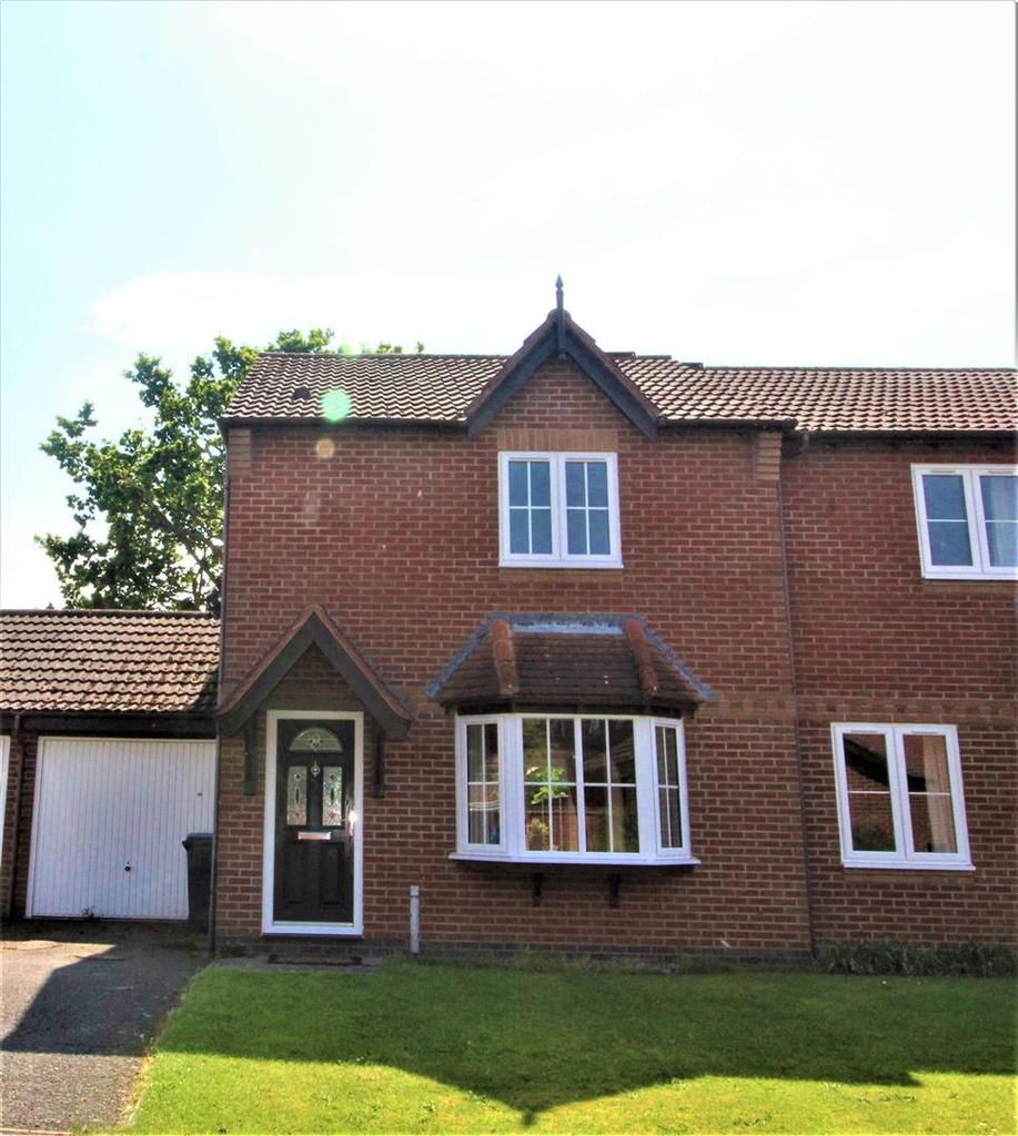 Farmlodge Lane, Herongate, Shrewsbury 3 bed end of terrace house £825