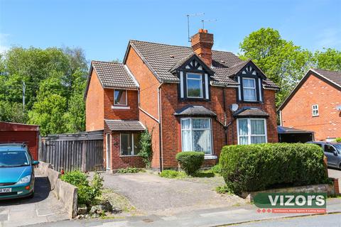 207 Birmingham Road, Redditch, B97 6EA