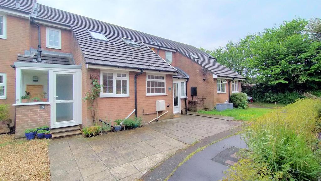 Lynton Court, Newton, Swansea 2 bed terraced house £215,000