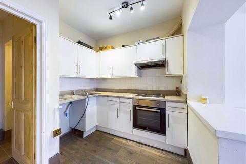 Flat 1, 8 Bridge Street, Worcester, WR1 3NJ