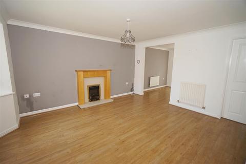 17 Abbeylea Drive, Westhoughton, Bolton, BL5 3ZD