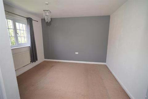 17 Abbeylea Drive, Westhoughton, Bolton, BL5 3ZD