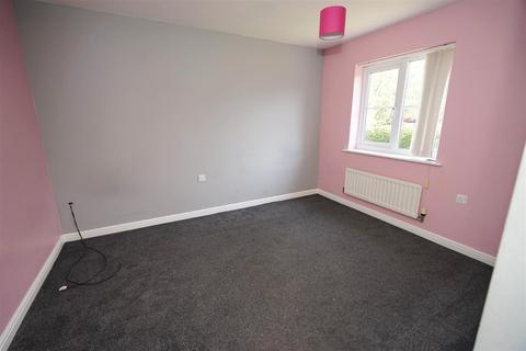 17 Abbeylea Drive, Westhoughton, Bolton, BL5 3ZD