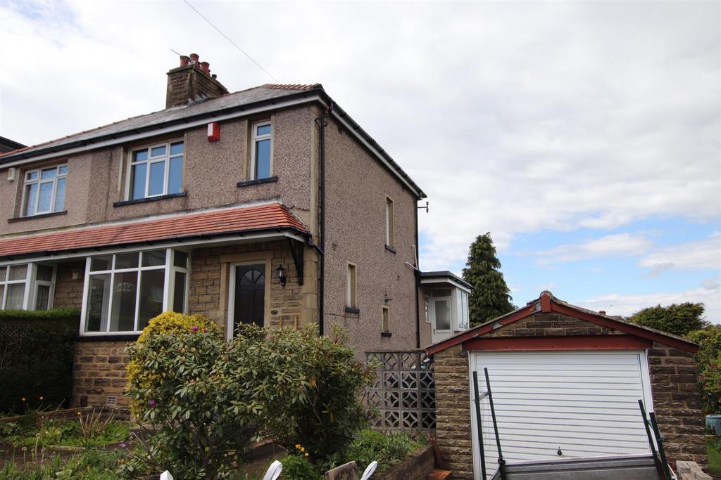 Park Road, Eccleshill, Bradford 3 bed semidetached house £695 pcm (£