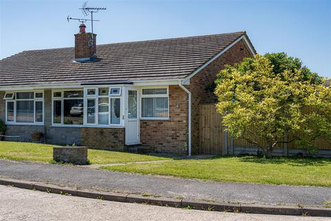 2 bedroom semi-detached bungalow to rent - Caroline Close, Whitstable