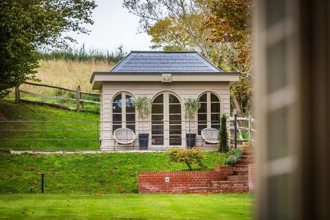 Lantern House Christmas Hill, Shalford, Guildford, GU4 8HW