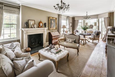 Lantern House Christmas Hill, Shalford, Guildford, GU4 8HW