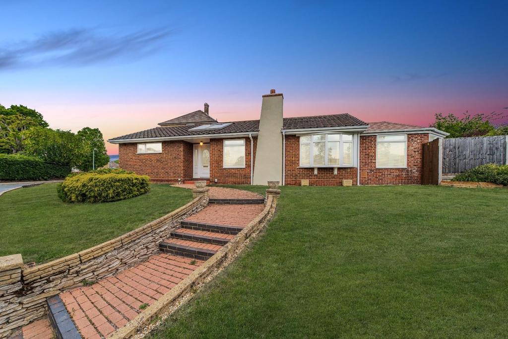 Shakespeare Road, Colchester 2 bed detached bungalow £380,000