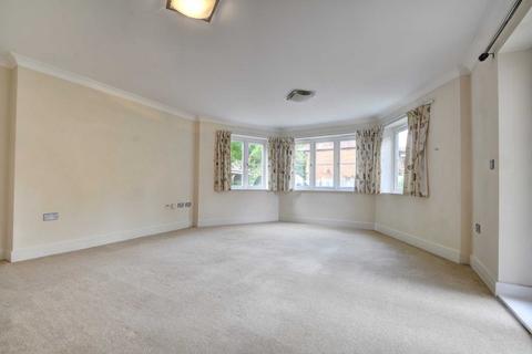 2 bedroom apartment to rent, Midsummer Place, Manor Park Avenue