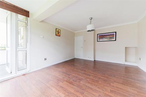 2 Weydown Close, London, SW19 6JG