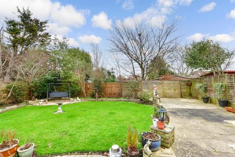 2 bedroom detached bungalow for sale, Ormesby Crescent, Bognor Regis, West Sussex