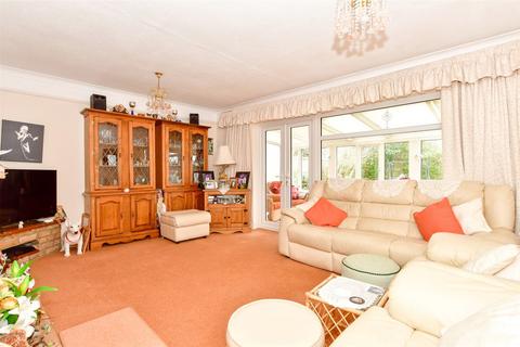 2 bedroom detached bungalow for sale, Ormesby Crescent, Bognor Regis, West Sussex