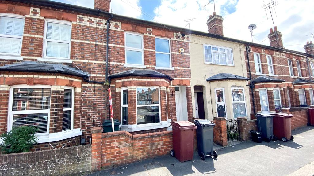 Elm Lodge Avenue, Reading, Berkshire, RG30 3 bed terraced house £