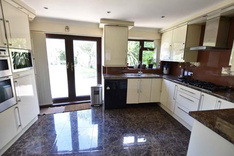 46 Winslow Way, Feltham, TW13 6QD