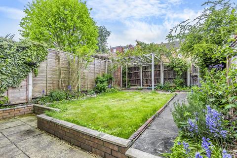 40a Royston Road, London, SE20 7QN