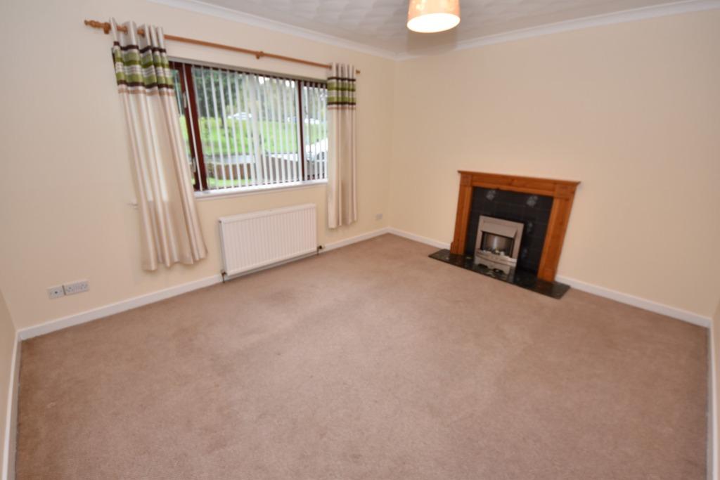 Barloan Court, Dumbarton, West... 2 bed flat £475 pcm (£110 pw)