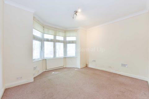 1 bedroom flat for sale, Boston Manor Road, TW8