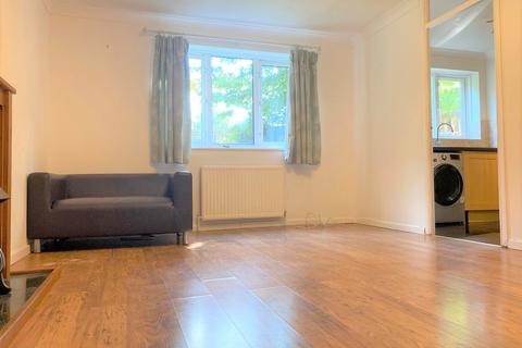 2 bedroom flat to rent, Cambridge Gardens, London, N10