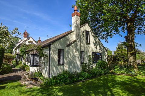 4 bedroom semi-detached house for sale - Rose Cottage, 9 Lime Kiln Lane, Earlswood, West Midlands