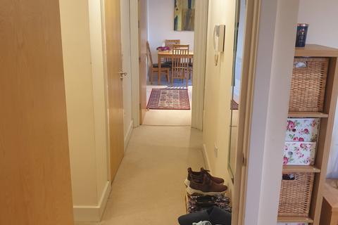 2 bedroom apartment to rent, Altamar, Kings Road, Swansea, SA1 8PY