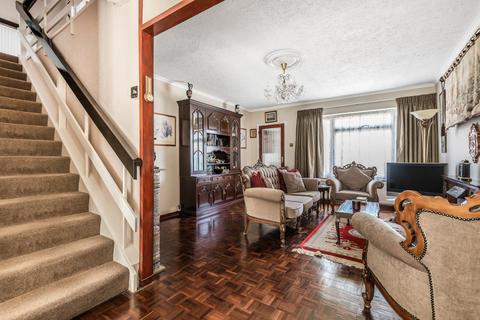 10 Percy Bryant Road, Sunbury-on-thames, TW16 7BS