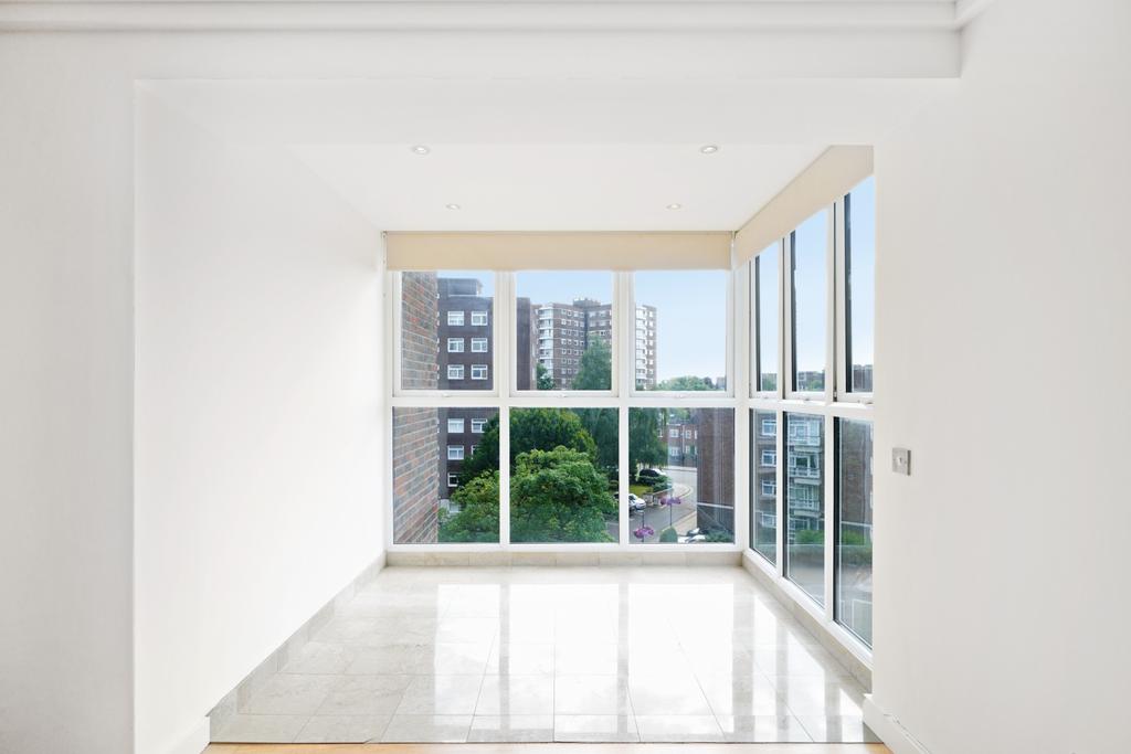 Apartment in St Johns Wood - View 4
