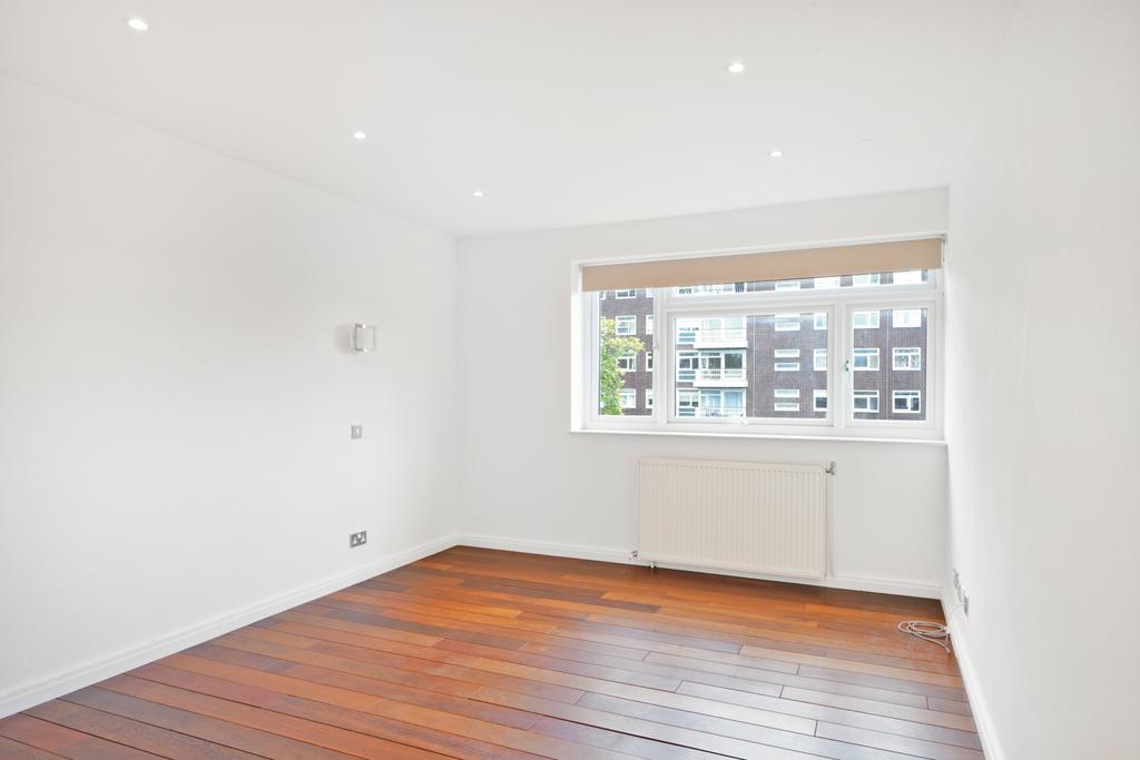 Apartment in St Johns Wood - View 5