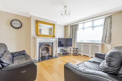 24 Mead Way, Bromley, BR2 9EW
