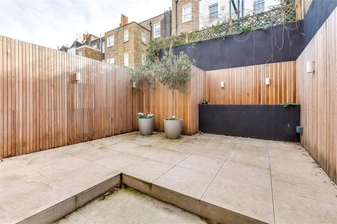 4 Cope Place, London, W8 6AA