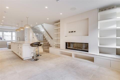 4 Cope Place, London, W8 6AA