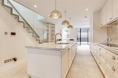 4 Cope Place, London, W8 6AA