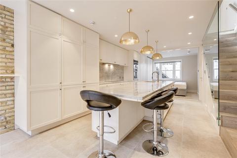 4 Cope Place, London, W8 6AA