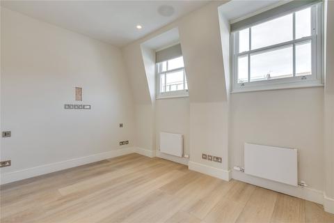 4 Cope Place, London, W8 6AA