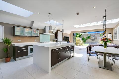 undefined, Elm Road, London