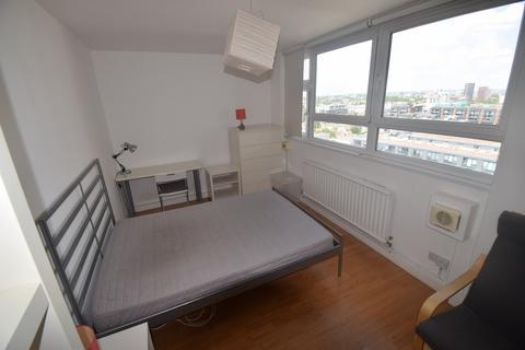 3 bedroom flat to rent, Kestrel House, Pickard Street, London, EC1V