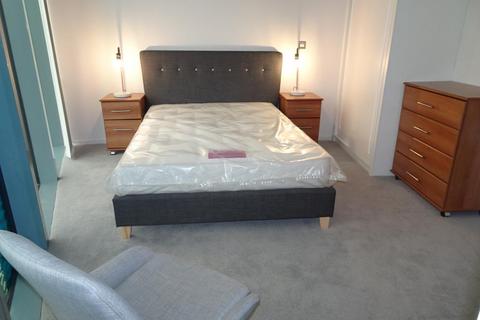 2 bedroom apartment to rent, Beetham Tower, 10 Holloway Circus, B1 1BY
