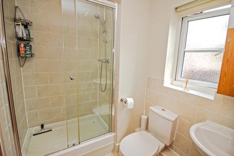 82 Constitution Hill, Snodland, ME6 5BY