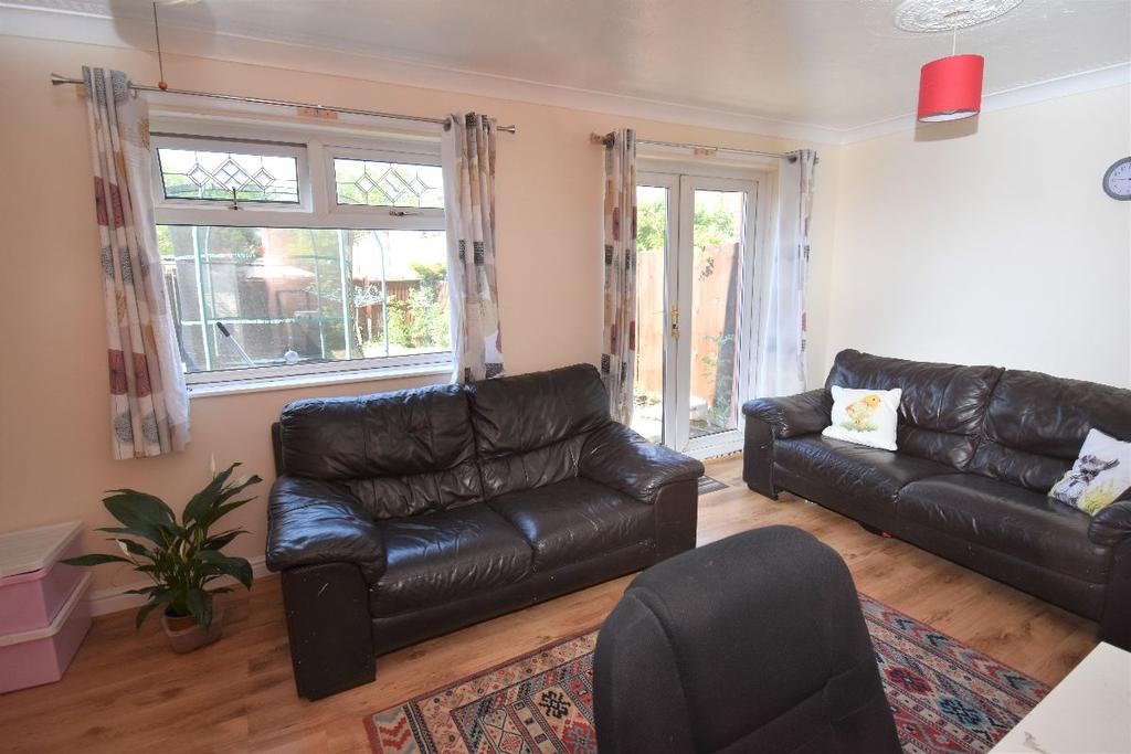Betony Walk, Haverhill 3 bed terraced house £215,000