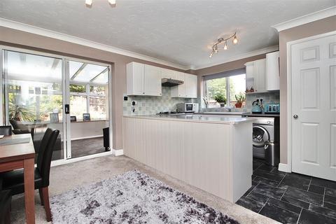 5 Lanercost Way, Ipswich, IP2 9DL