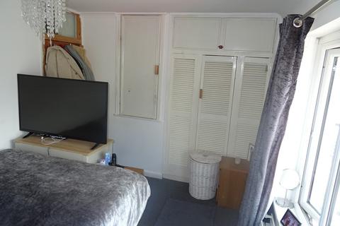 24 Addison Crescent, Cardiff, CF5 4LY