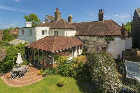 Almond Cottage Ashford Road, Badlesmere Lees, Faversham, ME13 0NZ