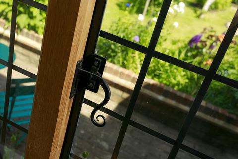 Almond Cottage Ashford Road, Badlesmere Lees, Faversham, ME13 0NZ