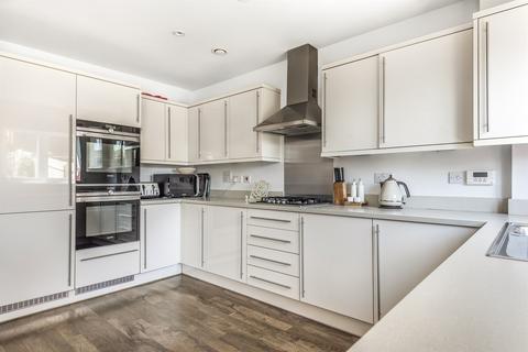 22 Findlay Mews, Marlow, SL7 1AP
