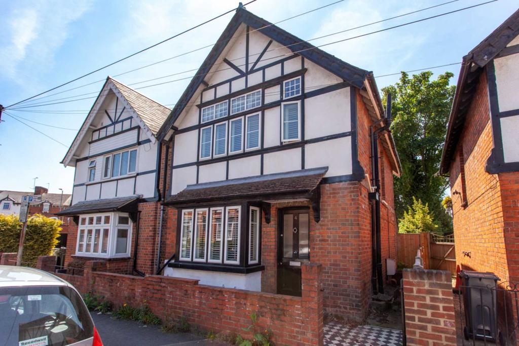 Chester Street, Caversham, Reading 3 bed semidetached house £499,950
