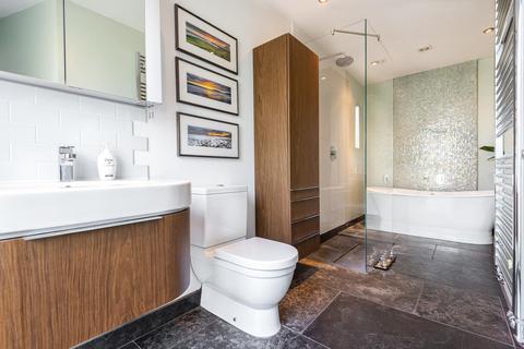 Dreadnought Cottage Baston Road, Bromley, BR2 7BU