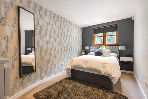 Dreadnought Cottage Baston Road, Bromley, BR2 7BU
