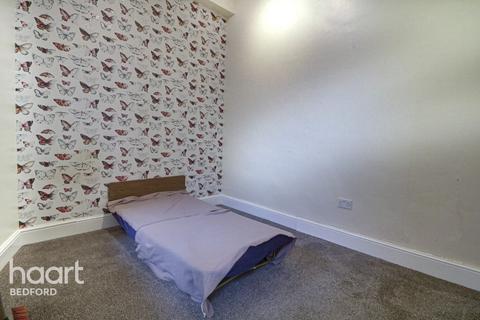 13 High Street, Bedford, MK40 1RN