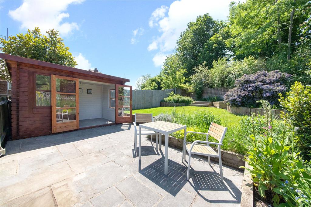 Cliffview Road, Lewisham, SE13 2 bed apartment £450,000