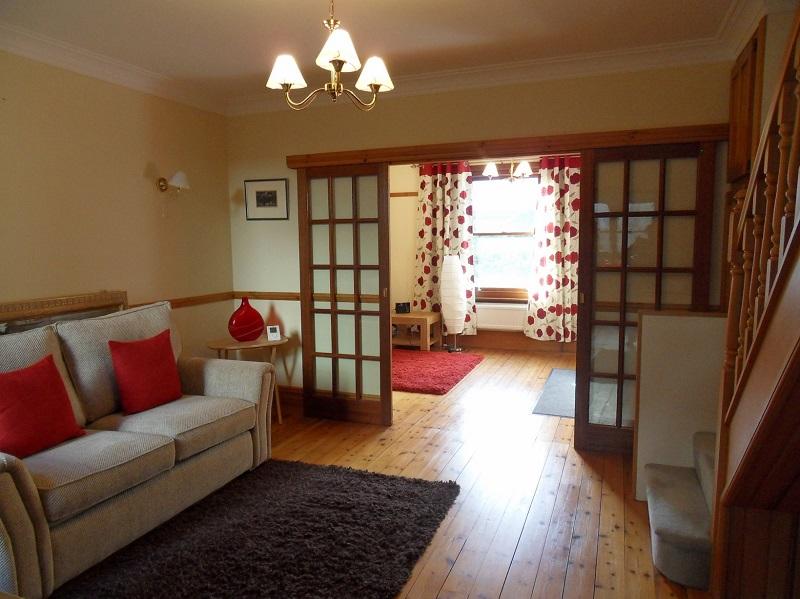 33 Thistleboon Road Mumbles Swansea 2 bed terraced house £650 pcm (£150 pw)